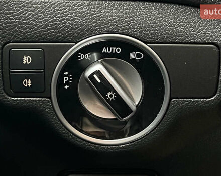 Белый Мерседес ГЛА-Класс, объемом двигателя 1.99 л и пробегом 100 тыс. км за 22500 $, фото 19 на Automoto.ua