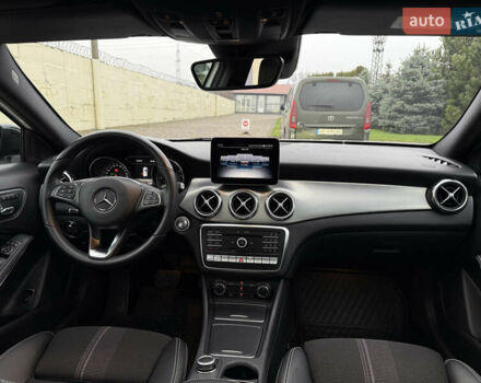 Белый Мерседес ГЛА-Класс, объемом двигателя 2.14 л и пробегом 49 тыс. км за 28900 $, фото 27 на Automoto.ua