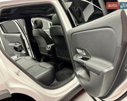 Белый Мерседес ГЛА-Класс, объемом двигателя 2 л и пробегом 25 тыс. км за 37900 $, фото 43 на Automoto.ua