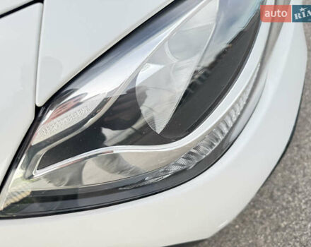 Белый Мерседес ГЛА-Класс, объемом двигателя 1.95 л и пробегом 167 тыс. км за 29500 $, фото 26 на Automoto.ua