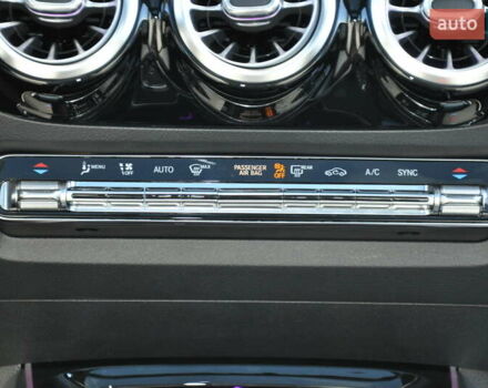 Білий Мерседес ГЛА-Клас, об'ємом двигуна 1.99 л та пробігом 8 тис. км за 46000 $, фото 33 на Automoto.ua