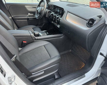 Белый Мерседес ГЛА-Класс, объемом двигателя 1.95 л и пробегом 160 тыс. км за 32555 $, фото 45 на Automoto.ua