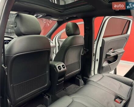 Белый Мерседес ГЛА-Класс, объемом двигателя 2 л и пробегом 25 тыс. км за 37900 $, фото 41 на Automoto.ua