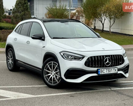 Белый Мерседес ГЛА-Класс, объемом двигателя 1.99 л и пробегом 25 тыс. км за 38700 $, фото 3 на Automoto.ua
