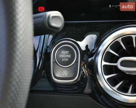 Білий Мерседес ГЛА-Клас, об'ємом двигуна 1.99 л та пробігом 8 тис. км за 46000 $, фото 26 на Automoto.ua