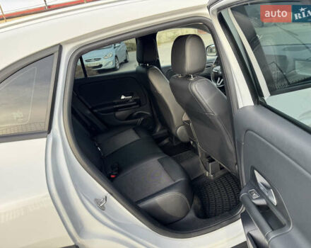 Белый Мерседес ГЛА-Класс, объемом двигателя 1.95 л и пробегом 167 тыс. км за 29500 $, фото 45 на Automoto.ua