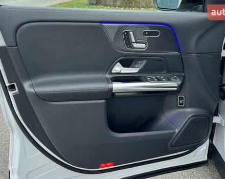 Белый Мерседес ГЛА-Класс, объемом двигателя 1.99 л и пробегом 25 тыс. км за 38700 $, фото 23 на Automoto.ua