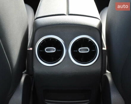 Білий Мерседес ГЛА-Клас, об'ємом двигуна 1.99 л та пробігом 8 тис. км за 46000 $, фото 36 на Automoto.ua