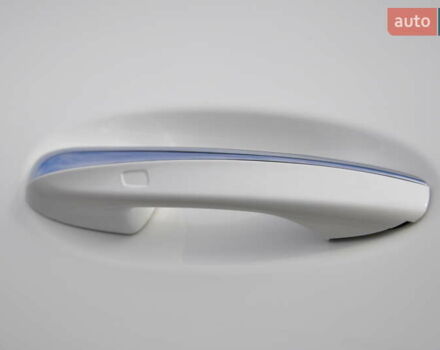 Білий Мерседес ГЛА-Клас, об'ємом двигуна 1.99 л та пробігом 8 тис. км за 46000 $, фото 12 на Automoto.ua