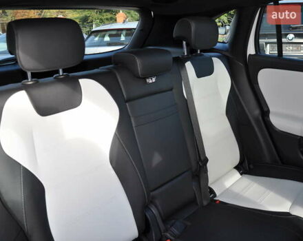 Білий Мерседес ГЛА-Клас, об'ємом двигуна 1.99 л та пробігом 8 тис. км за 46000 $, фото 38 на Automoto.ua