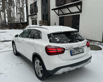 Білий Мерседес ГЛА-Клас, об'ємом двигуна 1.99 л та пробігом 106 тис. км за 22900 $, фото 4 на Automoto.ua