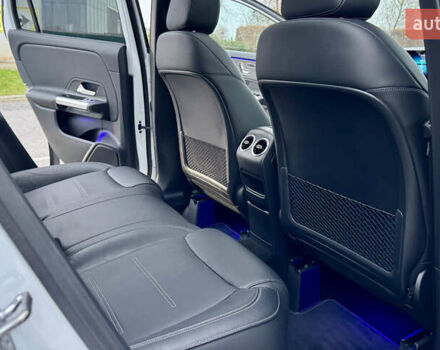 Белый Мерседес ГЛА-Класс, объемом двигателя 1.99 л и пробегом 25 тыс. км за 38700 $, фото 31 на Automoto.ua