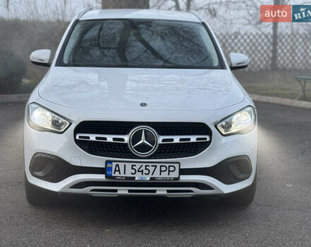 Белый Мерседес ГЛА-Класс, объемом двигателя 1.95 л и пробегом 160 тыс. км за 32555 $, фото 1 на Automoto.ua