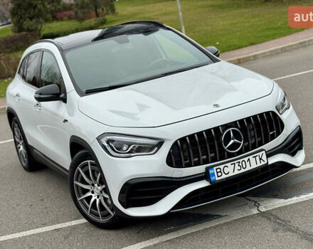 Белый Мерседес ГЛА-Класс, объемом двигателя 1.99 л и пробегом 25 тыс. км за 38700 $, фото 2 на Automoto.ua