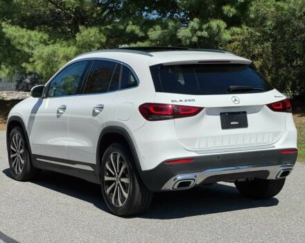 Білий Мерседес ГЛА-Клас, об'ємом двигуна 2 л та пробігом 19 тис. км за 14000 $, фото 3 на Automoto.ua