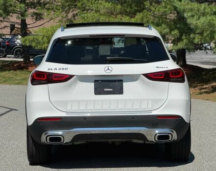 Білий Мерседес ГЛА-Клас, об'ємом двигуна 2 л та пробігом 19 тис. км за 14000 $, фото 4 на Automoto.ua