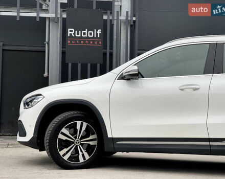 Белый Мерседес ГЛА-Класс, объемом двигателя 2 л и пробегом 36 тыс. км за 43000 $, фото 15 на Automoto.ua