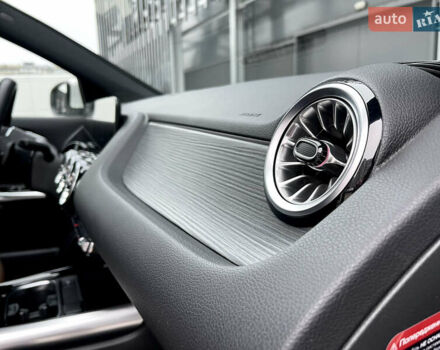 Белый Мерседес ГЛА-Класс, объемом двигателя 2 л и пробегом 36 тыс. км за 43000 $, фото 43 на Automoto.ua