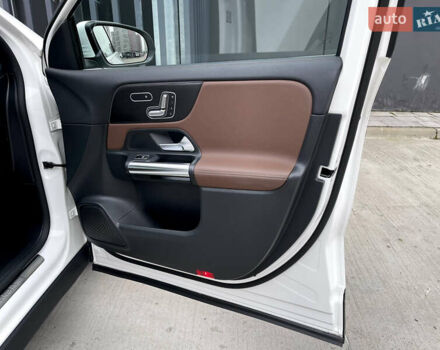 Белый Мерседес ГЛА-Класс, объемом двигателя 2 л и пробегом 36 тыс. км за 43000 $, фото 40 на Automoto.ua