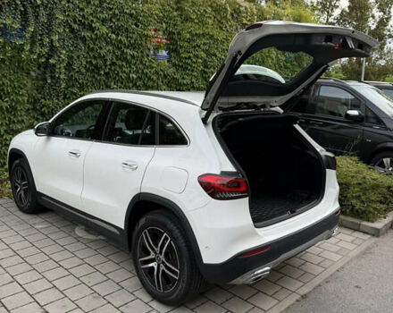 Белый Мерседес ГЛА-Класс, объемом двигателя 1.33 л и пробегом 12 тыс. км за 41990 $, фото 7 на Automoto.ua