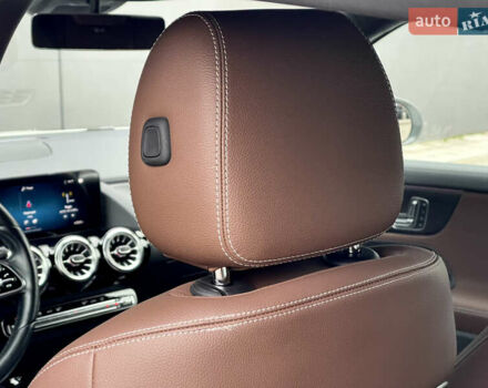 Белый Мерседес ГЛА-Класс, объемом двигателя 2 л и пробегом 36 тыс. км за 43000 $, фото 33 на Automoto.ua