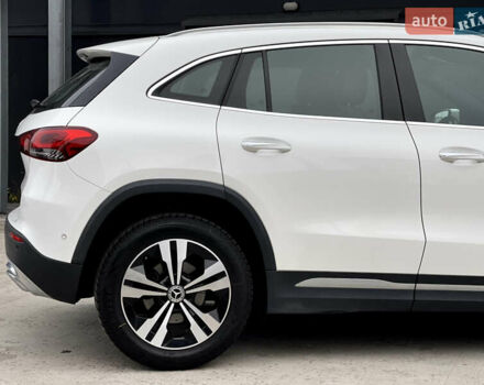 Белый Мерседес ГЛА-Класс, объемом двигателя 2 л и пробегом 36 тыс. км за 43000 $, фото 9 на Automoto.ua
