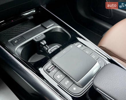 Белый Мерседес ГЛА-Класс, объемом двигателя 2 л и пробегом 36 тыс. км за 43000 $, фото 44 на Automoto.ua