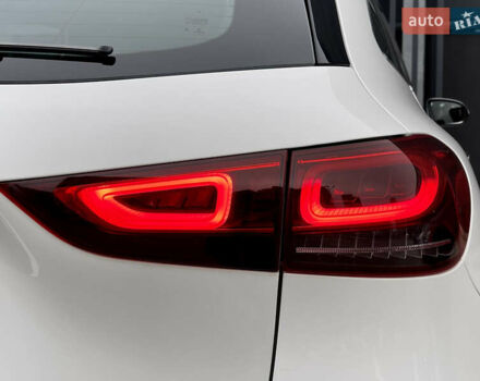 Белый Мерседес ГЛА-Класс, объемом двигателя 2 л и пробегом 36 тыс. км за 43000 $, фото 35 на Automoto.ua