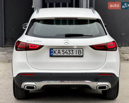 Белый Мерседес ГЛА-Класс, объемом двигателя 2 л и пробегом 36 тыс. км за 43000 $, фото 22 на Automoto.ua