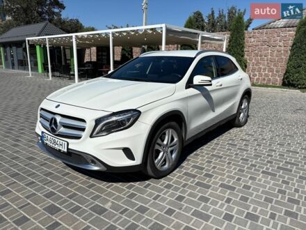 Белый Мерседес ГЛА-Класс, объемом двигателя 1.99 л и пробегом 98 тыс. км за 19000 $, фото 1 на Automoto.ua