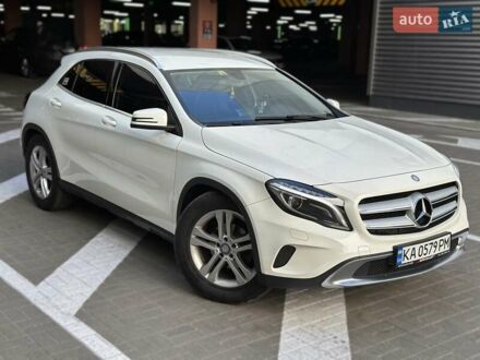 Мерседес ГЛА-Класс 2015 в Киеве на Automoto.ua Белый Мерседес ГЛА-Класс, объемом двигателя 2.14 л и пробегом 154 тыс. км за 19900 $, фото 1 на Automoto.ua