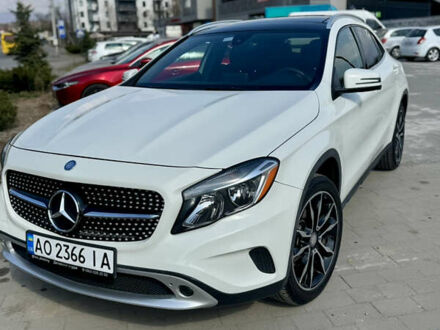 Белый Мерседес ГЛА-Класс, объемом двигателя 1.99 л и пробегом 130 тыс. км за 19000 $, фото 1 на Automoto.ua
