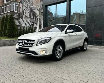 Белый Мерседес ГЛА-Класс, объемом двигателя 2.14 л и пробегом 99 тыс. км за 23900 $, фото 1 на Automoto.ua