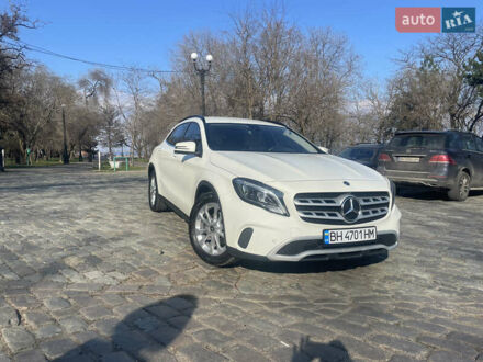 Мерседес ГЛА-Класс 2017 в Одессе на Automoto.ua Белый Мерседес ГЛА-Класс, объемом двигателя 1.6 л и пробегом 69 тыс. км за 21000 $, фото 1 на Automoto.ua