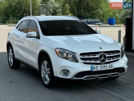 Мерседес ГЛА-Класс 2018 в Киеве на Automoto.ua Белый Мерседес ГЛА-Класс, объемом двигателя 1.99 л и пробегом 100 тыс. км за 21000 $, фото 1 на Automoto.ua