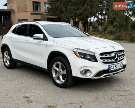 Белый Мерседес ГЛА-Класс, объемом двигателя 1.99 л и пробегом 103 тыс. км за 18900 $, фото 1 на Automoto.ua