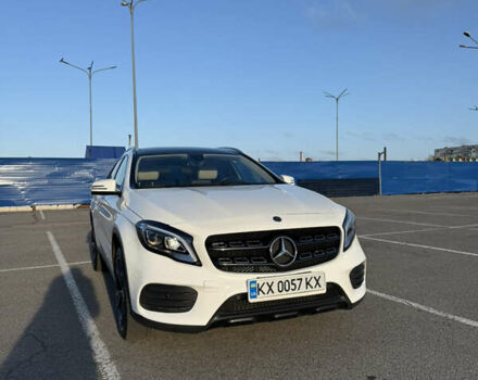 Белый Мерседес ГЛА-Класс, объемом двигателя 1.99 л и пробегом 140 тыс. км за 25000 $, фото 1 на Automoto.ua