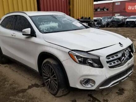 Белый Мерседес ГЛА-Класс, объемом двигателя 1.99 л и пробегом 72 тыс. км за 17800 $, фото 1 на Automoto.ua