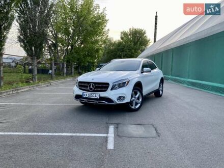 Мерседес ГЛА-Класс 2018 в Киеве на Automoto.ua Белый Мерседес ГЛА-Класс, объемом двигателя 1.99 л и пробегом 75 тыс. км за 19000 $, фото 1 на Automoto.ua
