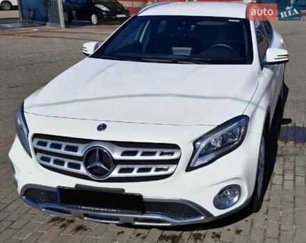 Белый Мерседес ГЛА-Класс, объемом двигателя 1.99 л и пробегом 45 тыс. км за 25000 $, фото 1 на Automoto.ua