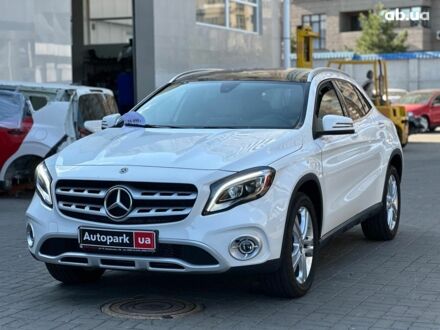 Мерседес ГЛА-Класс 2019 в Одессе на Automoto.ua Белый Мерседес ГЛА-Класс, объемом двигателя 2 л и пробегом 49 тыс. км за 25990 $, фото 1 на Automoto.ua
