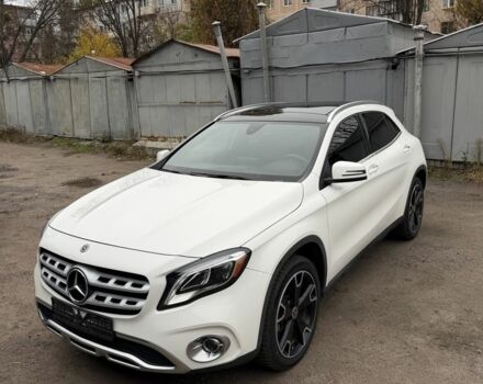 Белый Мерседес ГЛА-Класс, объемом двигателя 2 л и пробегом 31 тыс. км за 27000 $, фото 1 на Automoto.ua