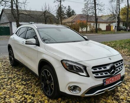 Белый Мерседес ГЛА-Класс, объемом двигателя 2 л и пробегом 32 тыс. км за 27000 $, фото 1 на Automoto.ua