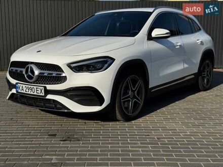 Мерседес ГЛА-Класс 2020 в Киеве на Automoto.ua Белый Мерседес ГЛА-Класс, объемом двигателя 1.99 л и пробегом 37 тыс. км за 37200 $, фото 1 на Automoto.ua