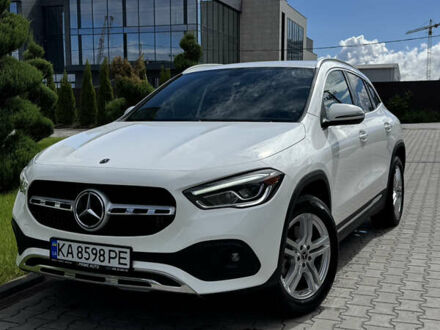 Мерседес ГЛА-Класс 2021 в Киеве на Automoto.ua Белый Мерседес ГЛА-Класс, объемом двигателя 1.99 л и пробегом 71 тыс. км за 33500 $, фото 1 на Automoto.ua