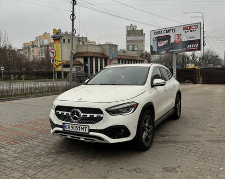 Белый Мерседес ГЛА-Класс, объемом двигателя 1.99 л и пробегом 60 тыс. км за 35200 $, фото 1 на Automoto.ua