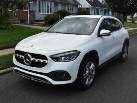 Белый Мерседес ГЛА-Класс, объемом двигателя 2 л и пробегом 26 тыс. км за 8500 $, фото 1 на Automoto.ua