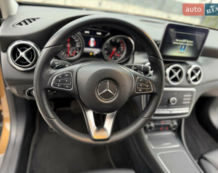 Бежевий Мерседес ГЛА-Клас, об'ємом двигуна 2 л та пробігом 66 тис. км за 25700 $, фото 98 на Automoto.ua