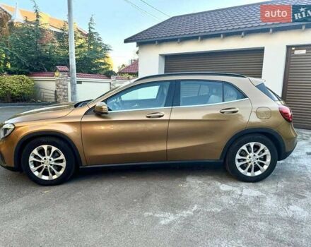 Бежевый Мерседес ГЛА-Класс, объемом двигателя 1.6 л и пробегом 80 тыс. км за 24700 $, фото 3 на Automoto.ua