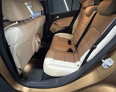 Мерседес ГЛА-Класс 2017 в Киеве на Automoto.ua Бежевый Мерседес ГЛА-Класс, объемом двигателя 1.99 л и пробегом 50 тыс. км за 24000 $, фото 3 на Automoto.ua